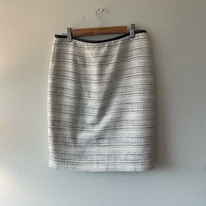 Calvin Klein White n Black Pencil skirt